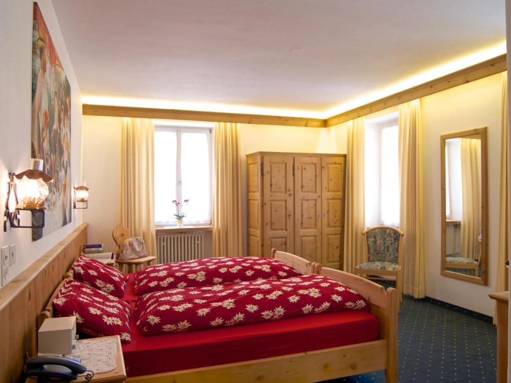 Poschiavo Suisse Hotel & Traditional Fondue Stube Δωμάτιο φωτογραφία